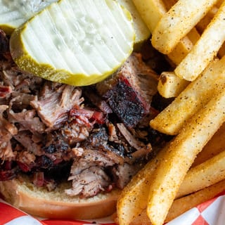 Beef Brisket Sandwich w/ Chips