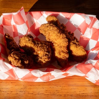 Kids 3 Piece Chicken Tenders w/ Side